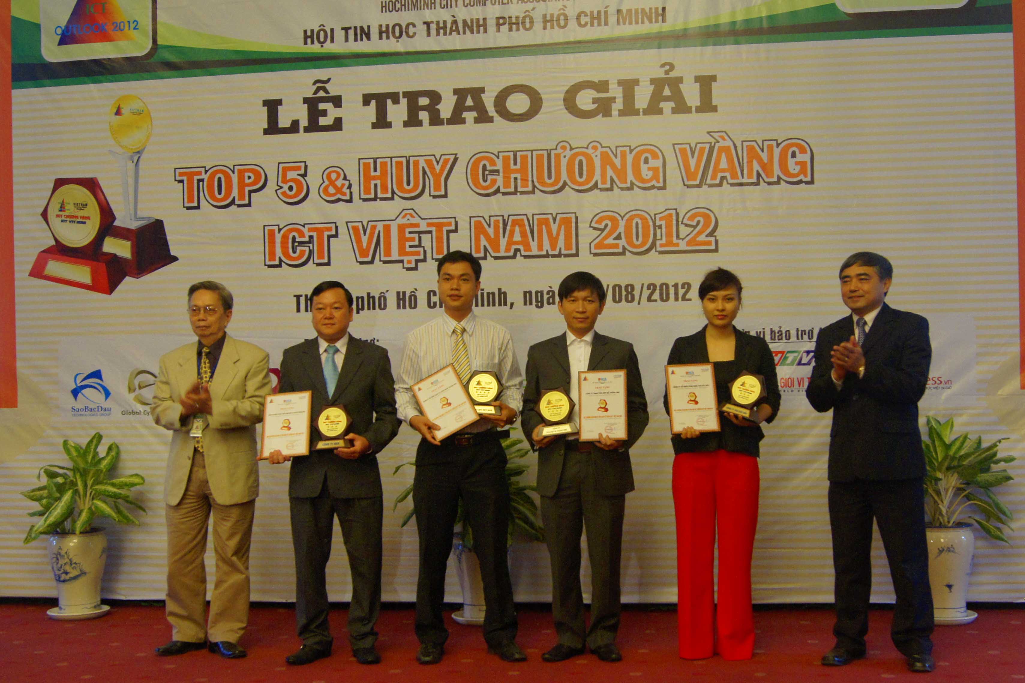 Sao Bắc Đẩu năm thứ  4  liên tiếp đạt Top 5 và Huy chương vàng đơn vị Tích hợp Hệ thống .